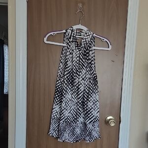 Essentials Black and White Geometric Blouse